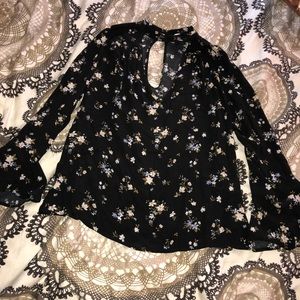 American eagle low cut shirt